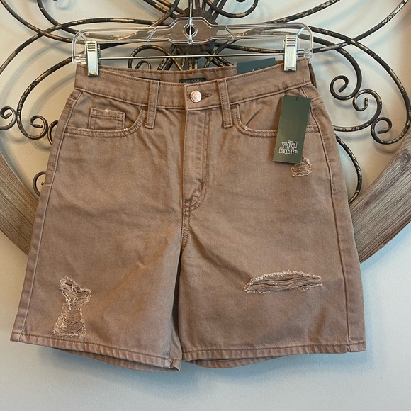 NWT Wild Fable Distressed Jean Shorts - Picture 1 of 8